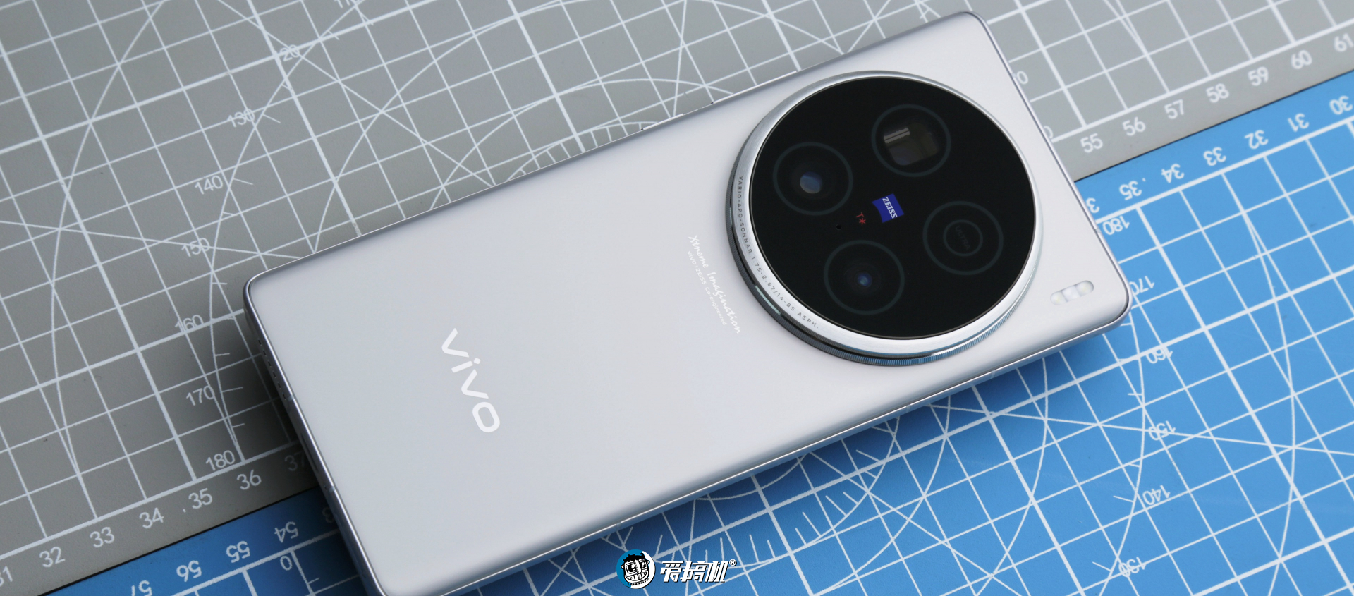 数毛党狂喜，vivo X100 Ultra体验+简单拍照对比：2亿像素真·望远镜长焦